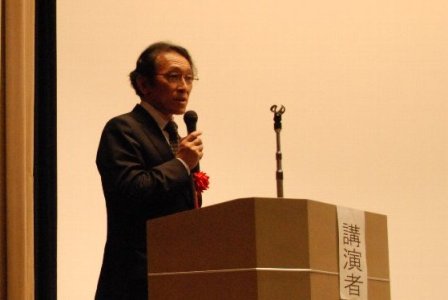 国際歯周内科学研究会代表理事　生田　図南